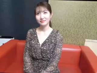 BIOS 之家掰开出水的骚b给大家看